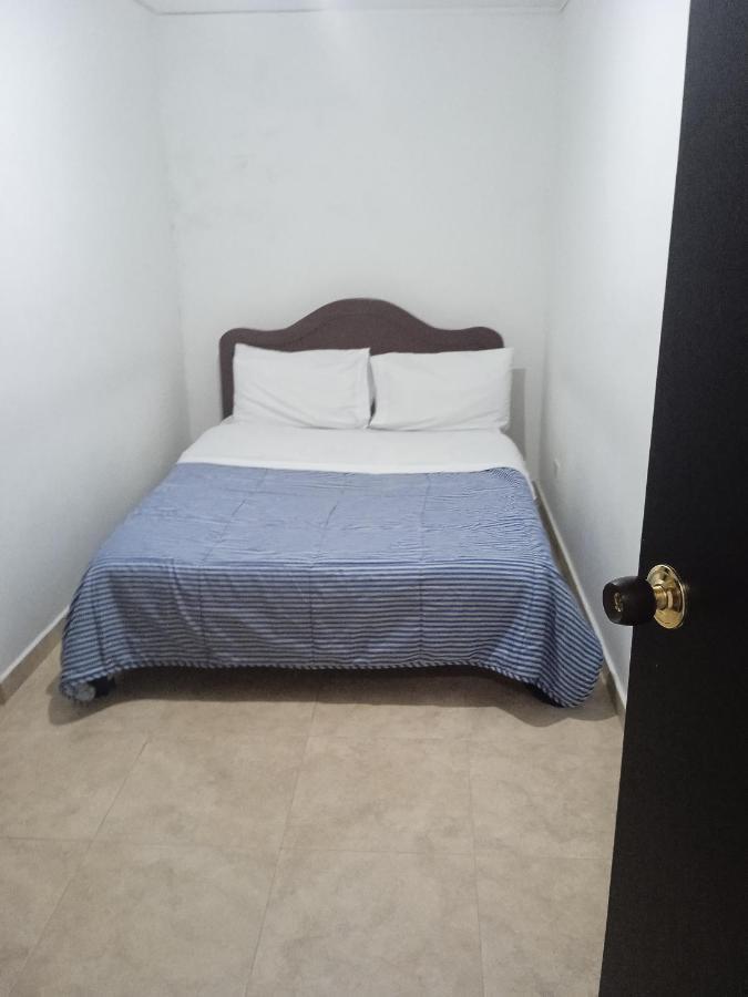 Hotel Del Parque Velez 外观 照片