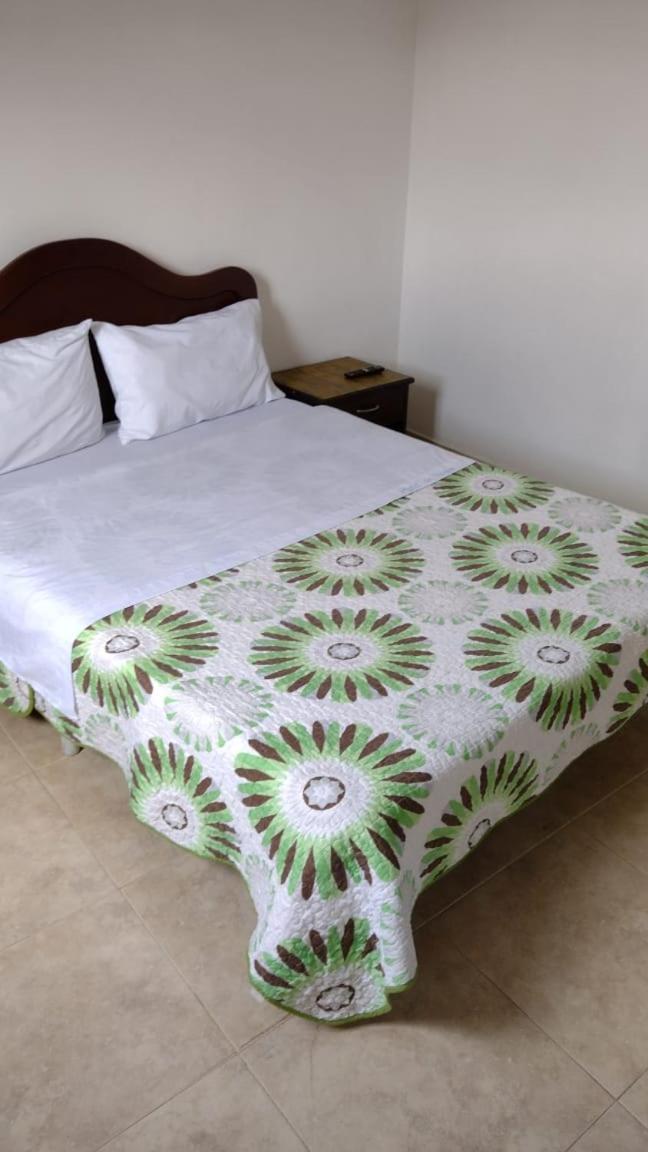 Hotel Del Parque Velez 外观 照片